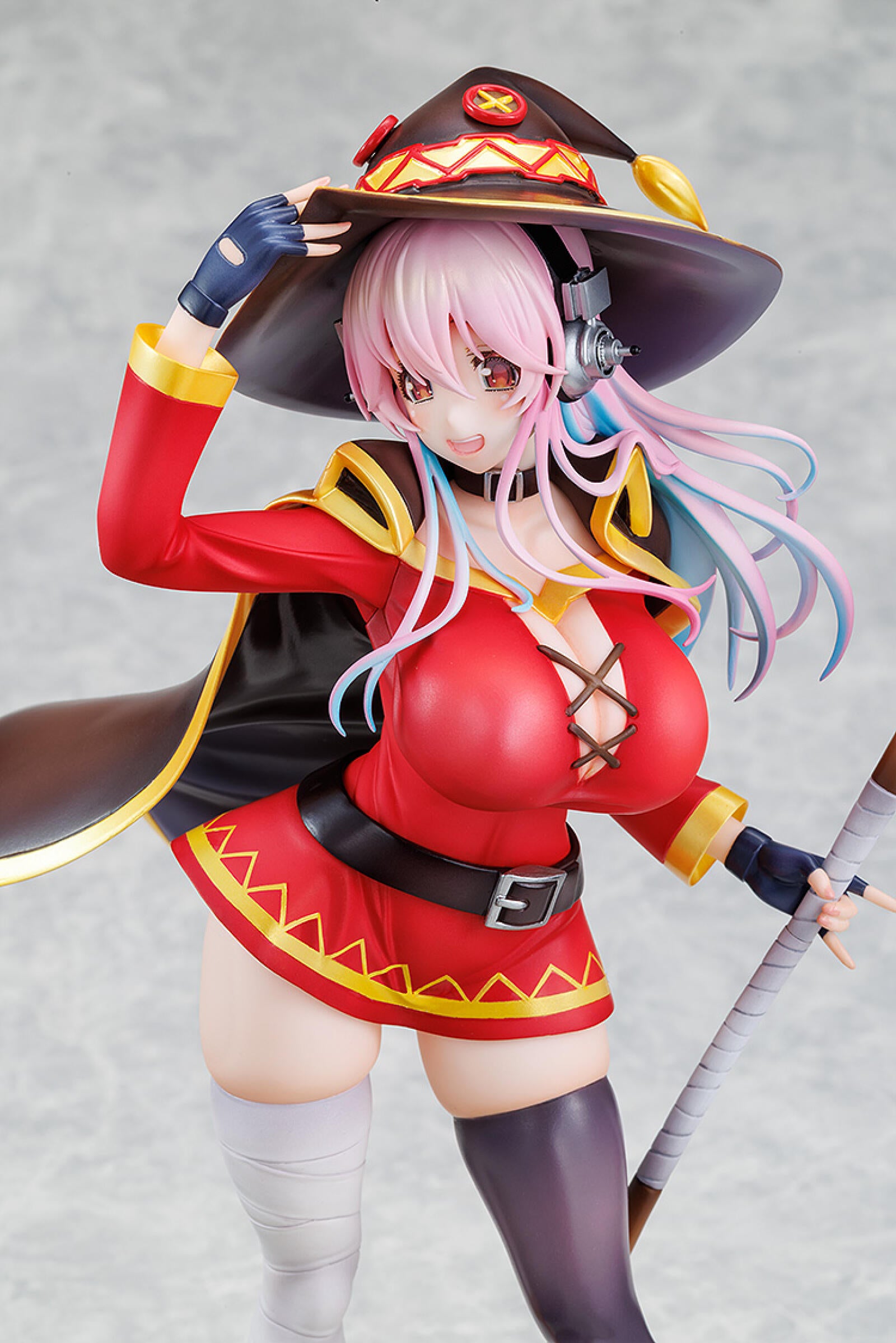 PRE ORDER Super Sonico/ KONOSUBA God's blessing on this wonderful world! 1/7 SCALE FIGURE - Super Sonico (Megumin Collaboration Version)