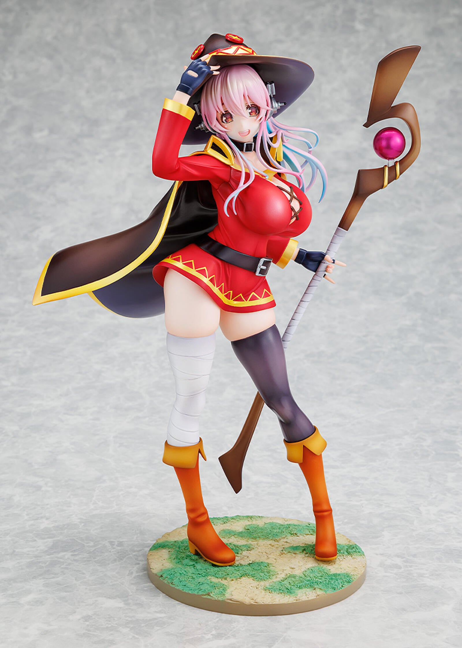 PRE ORDER Super Sonico/ KONOSUBA God's blessing on this wonderful world! 1/7 SCALE FIGURE - Super Sonico (Megumin Collaboration Version)
