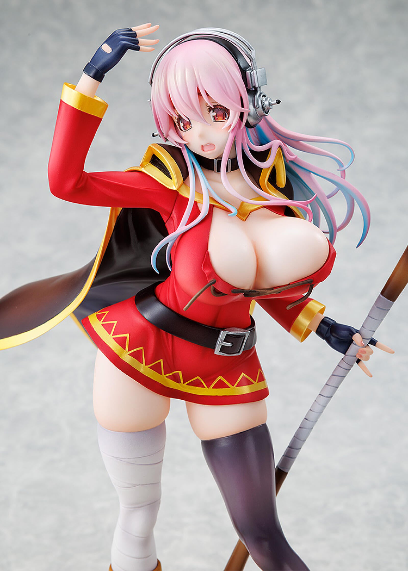 PRE ORDER Super Sonico/ KONOSUBA God's blessing on this wonderful world! 1/7 SCALE FIGURE - Super Sonico (Megumin Collaboration Version)