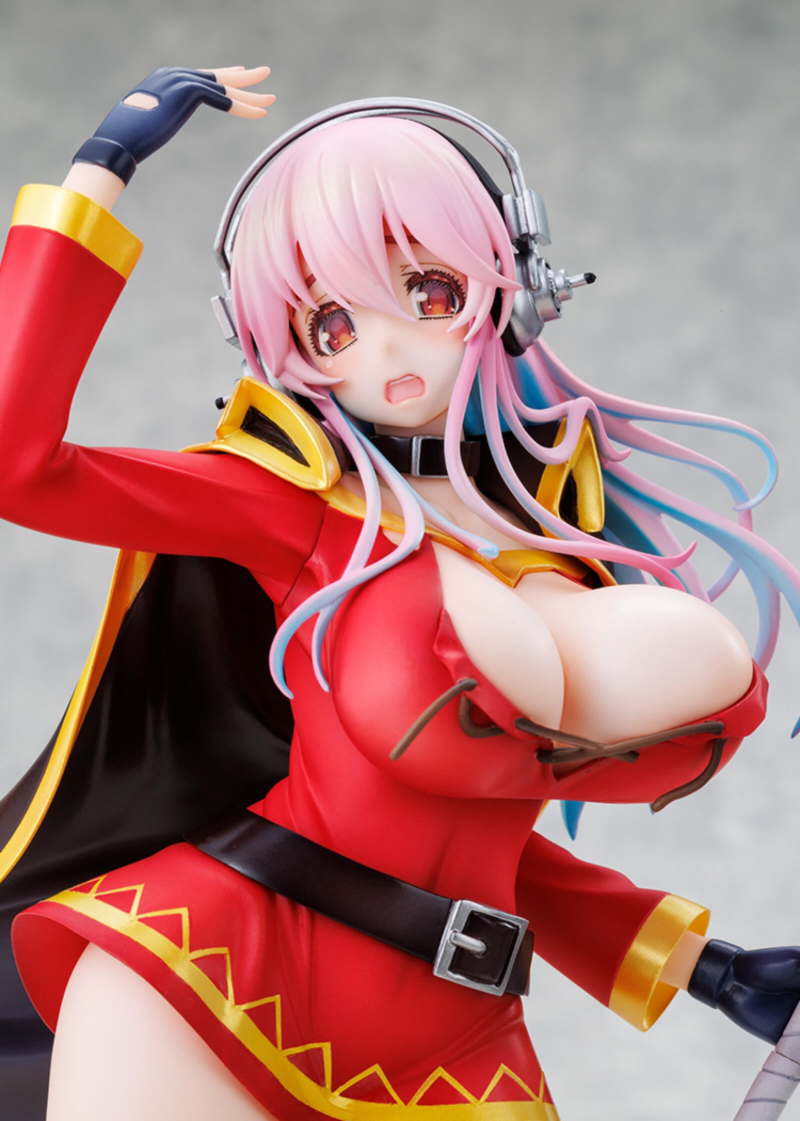 PRE ORDER Super Sonico/ KONOSUBA God's blessing on this wonderful world! 1/7 SCALE FIGURE - Super Sonico (Megumin Collaboration Version)