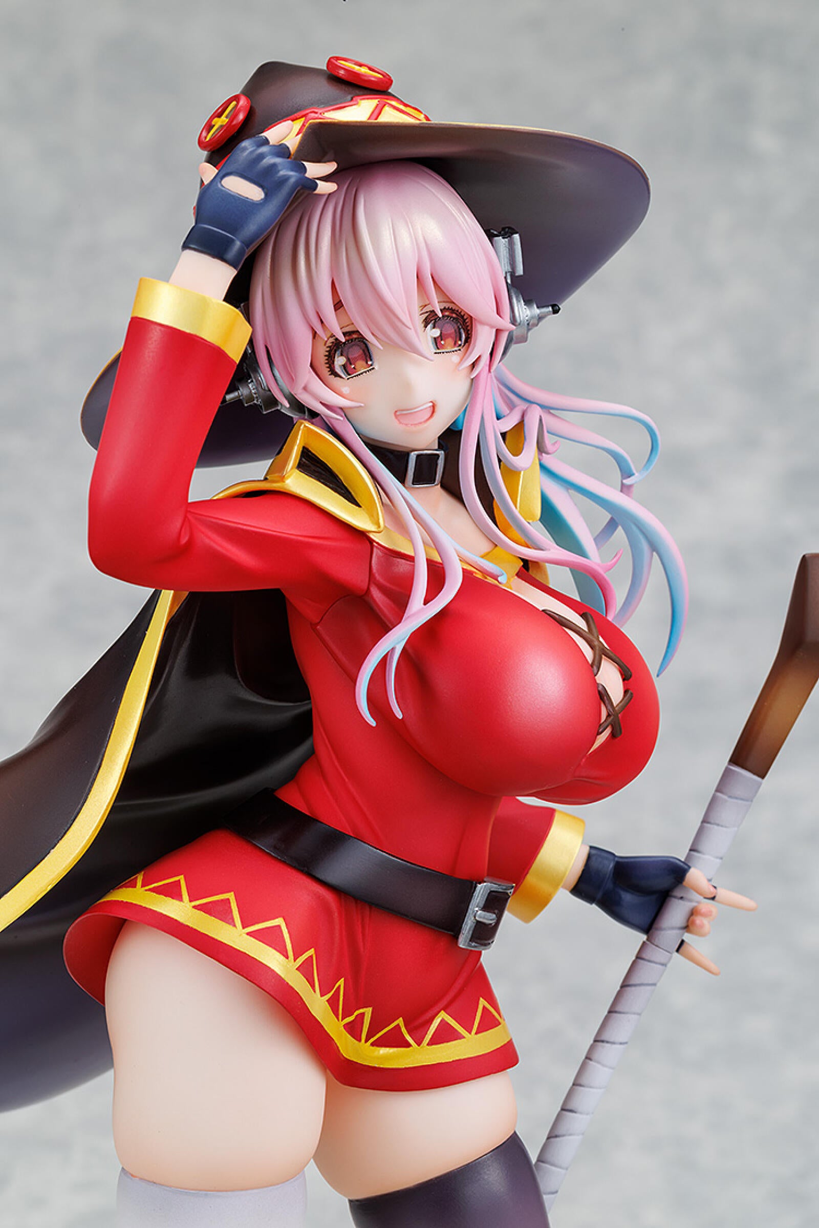PRE ORDER Super Sonico/ KONOSUBA God's blessing on this wonderful world! 1/7 SCALE FIGURE - Super Sonico (Megumin Collaboration Version)