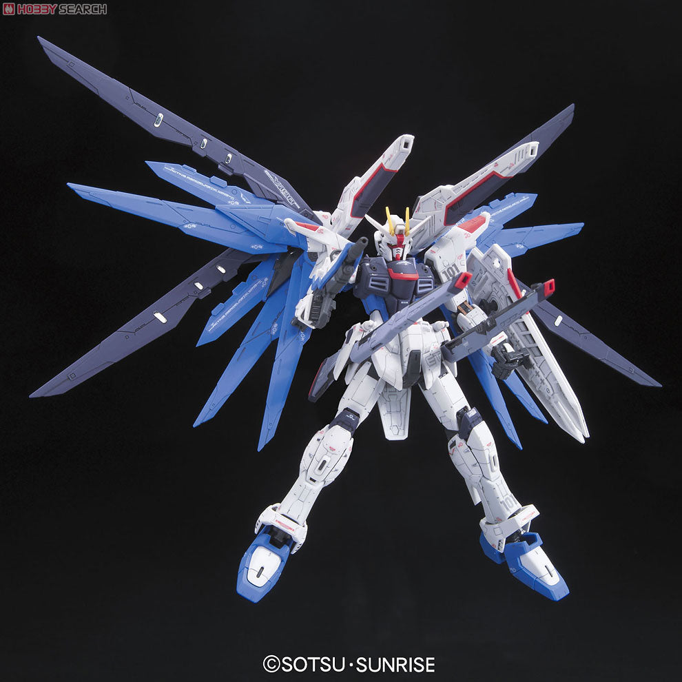 RG 1/144 FREEDOM GUNDAM