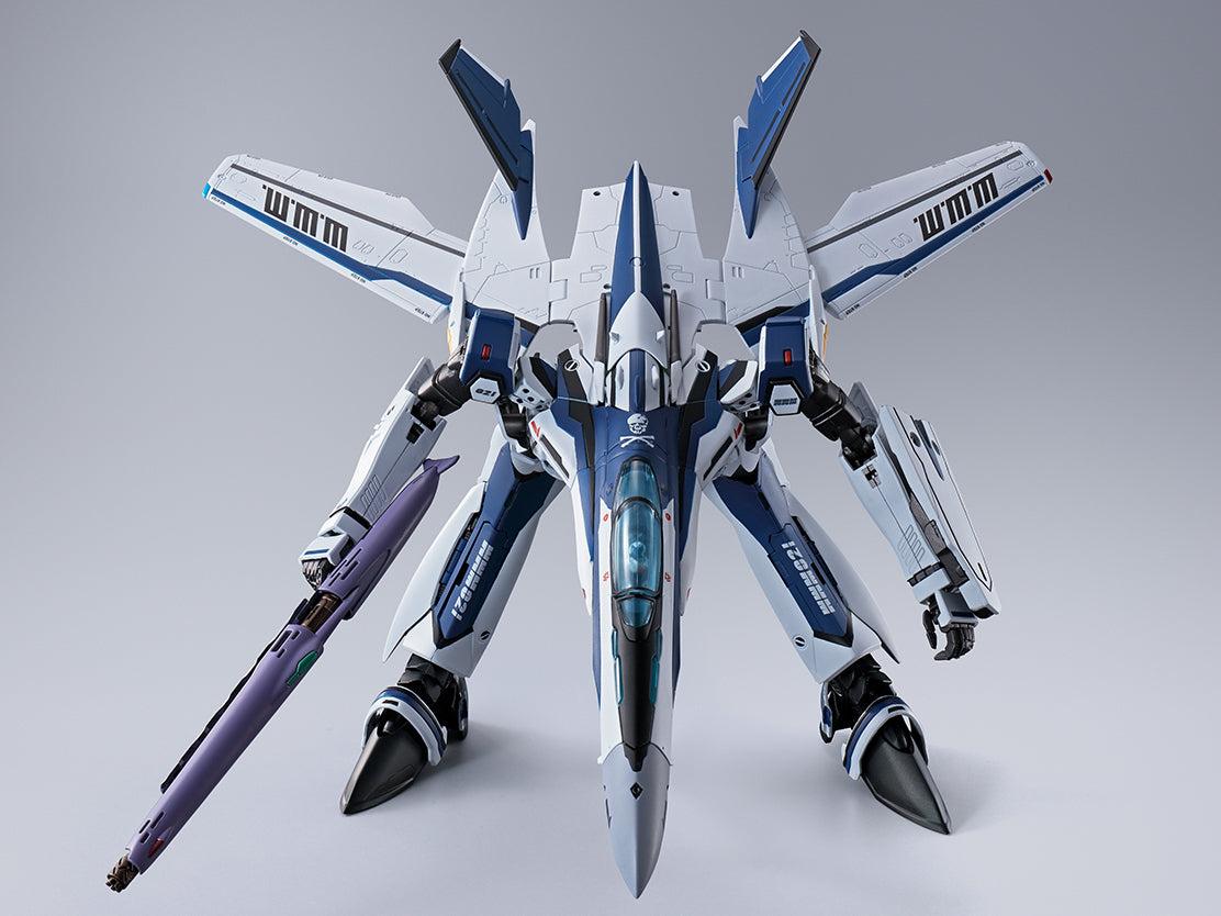 DX Chogokin VF- 25 Messiah Valkyrie Worldwide Anniv.