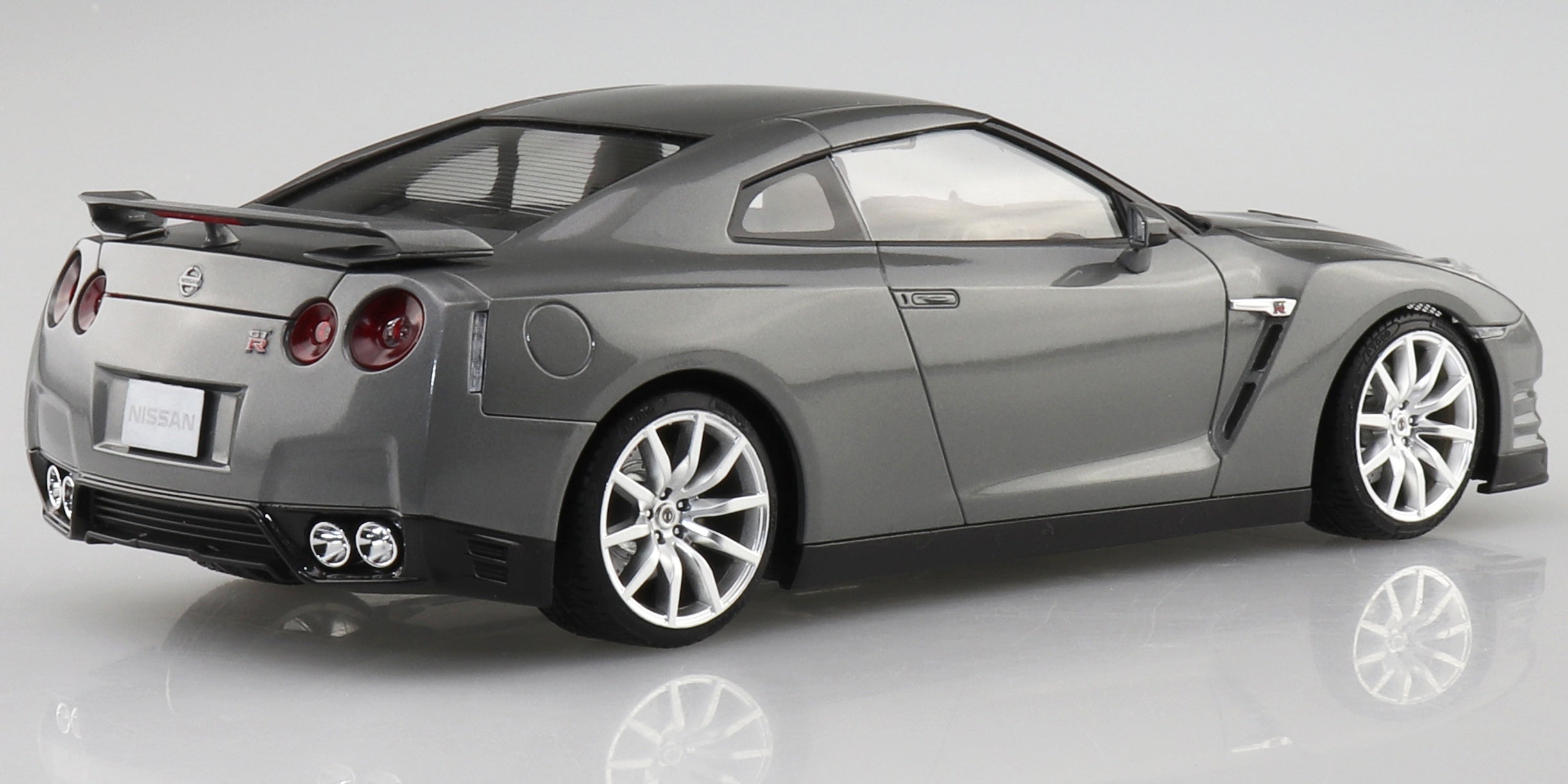 1/24 NISSAN R35 GT-R '14 Dark Metal Gray