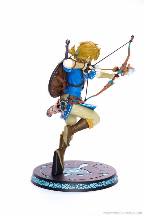 Zelda - Breath of the Wild 10" Link PVC Statue